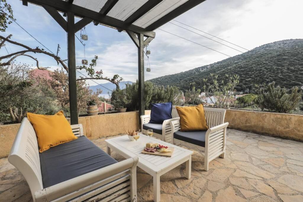 Green Leaf Cottage room 6